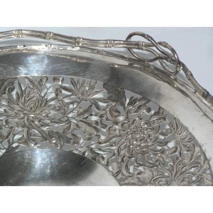  Coupe avec anse chinoise en argent sur  Moinat SA  - Antiquités décoration
