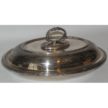 Plat avec couvercle anglais, poinçon Mappin & Webb sur  Moinat SA  - Antiquités décoration