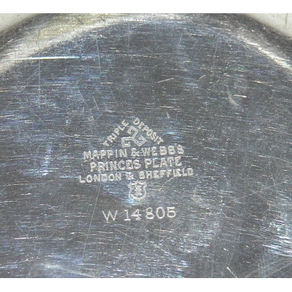  Plat avec couvercle anglais, poinçon Mappin & Webb sur  Moinat SA  - Antiquités décoration