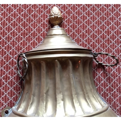Dutch wall-mounted brass fountain at  Moinat SA  - Antiques and home décor