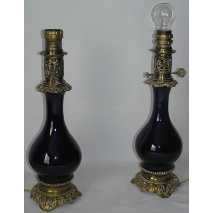 Pair of lamps, in blue porcelain. on  Moinat SA  - Antiques and home décor