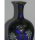 Paire de vases bleus cloisonnés. Décor