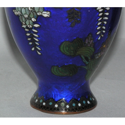  Paire de vases bleus cloisonnés. Décor sur  Moinat SA  - Antiquités décoration