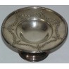  Coupe ronde sur pied, en métal argenté. sur  Moinat SA  - Antiquités décoration