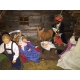 Crèche avec personnages et animaux, en