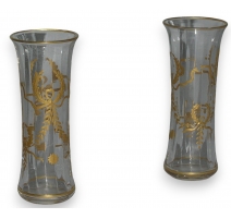 Paire de vases, en cristal. Décor doré
