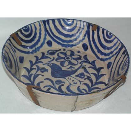 Deep dish, made of Spanish earthenware. Decorated by  Moinat SA  - Antiques and home décor