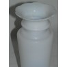 Scalloped vase, in white opaline. on  Moinat SA  - Antiques and home décor