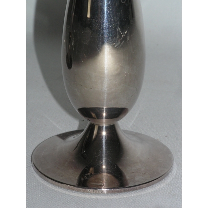  Vase, en argent. Suisse. 20ème siècle. sur  Moinat SA  - Antiquités décoration