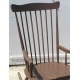 Fauteuil à bascule, en bois peint.
