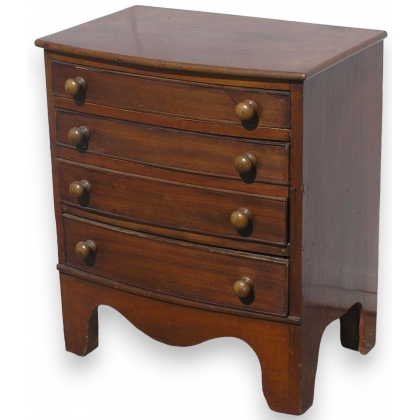  Petite commode bombée, en acajou. Avec sur  Moinat SA  - Antiquités décoration