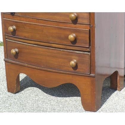  Petite commode bombée, en acajou. Avec sur  Moinat SA  - Antiquités décoration