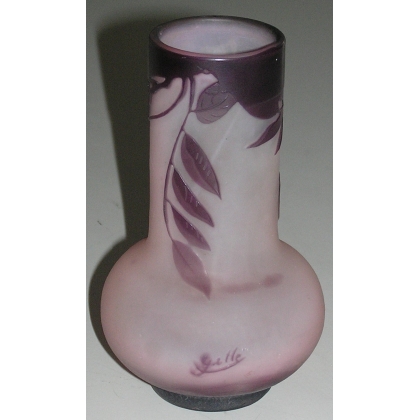  Vase violet, signé GALLÉ (Émile, sur  Moinat SA  - Antiquités décoration