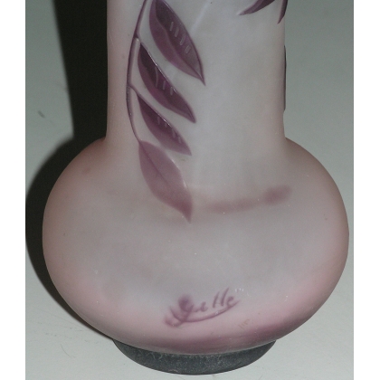  Vase violet, signé GALLÉ (Émile, sur  Moinat SA  - Antiquités décoration