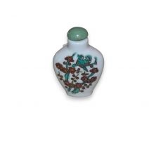 Tabatière chinoise en opaline blanche