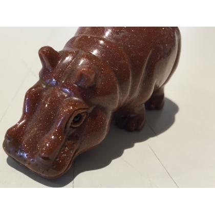  Hippopotame en aventurine brune sur  Moinat SA  - Antiquités décoration
