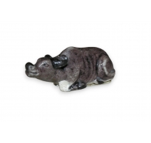 Petit buffle en porcelaine