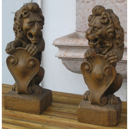  Paire de sculptures "Lions" sur socle, sur  Moinat SA  - Antiquités décoration