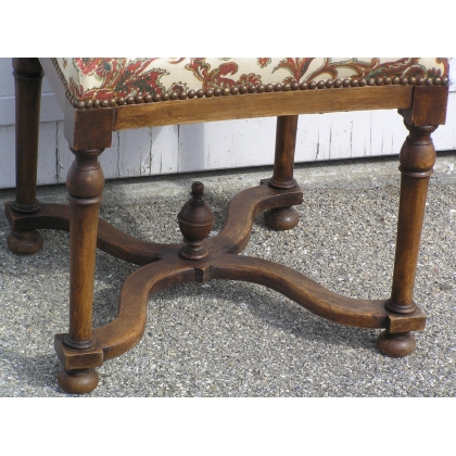 Chaise Louis XIII, en noyer