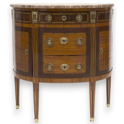  Commode demi-lune de style Louis XVI, sur  Moinat SA  - Antiquités décoration