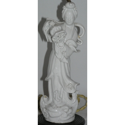 Pair of "Geisha" lamps, made of porcelain, from Moinat SA – Antiques and home décor