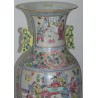  Paire de vases, en porcelaine. Décor de sur  Moinat SA  - Antiquités décoration