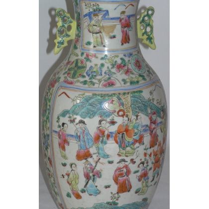  Paire de vases, en porcelaine. Décor de sur  Moinat SA  - Antiquités décoration
