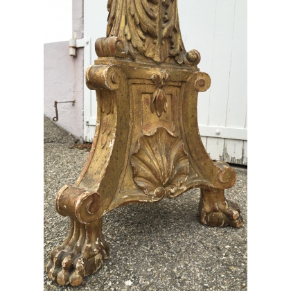  Porte-cierge, en bois sculpté et doré. sur  Moinat SA  - Antiquités décoration