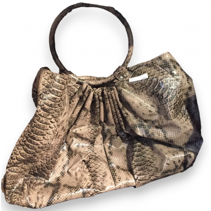 Sac à main façon python. France. 20ème