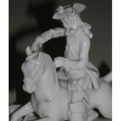 "Hunting Scene" statue, in porcelain, by Moinat SA – Antiques and decorative items