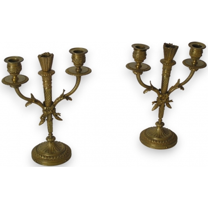  Paire de bougeoirs Louis XVI à 3 sur  Moinat SA  - Antiquités décoration