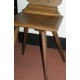 Chaise scabelle, en noyer