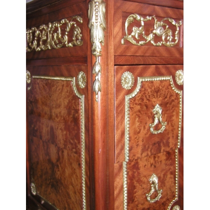  Commode Transition Louis XV-XVI. sur  Moinat SA  - Antiquités décoration