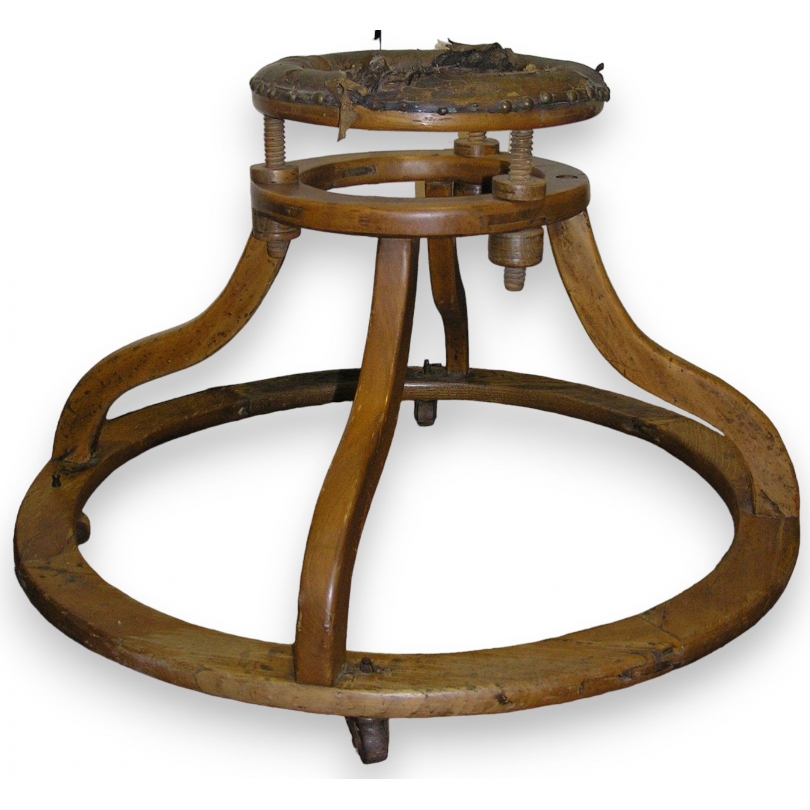 Trotteur a roulette outlet