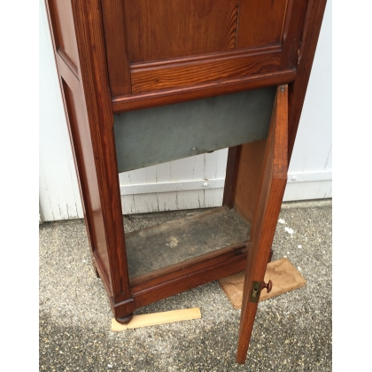 Boat washbasin unit, made of pitch pine. Available from  Moinat SA  - Antiques and home décor