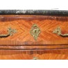  Commode Louis XV avec 2 tiroirs. sur  Moinat SA  - Antiquités décoration