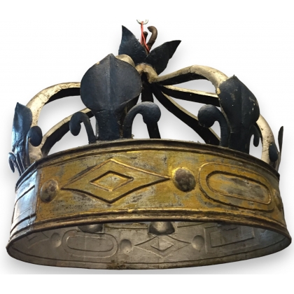 Enseigne \"Couronne\", en fer repoussé