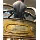 Enseigne "Couronne", en fer repoussé