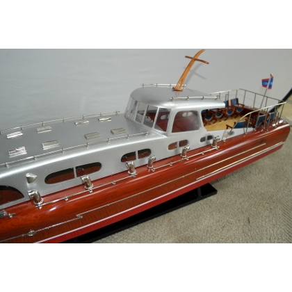  Maquette de bateau "Hacker Craft sur  Moinat SA  - Antiquités décoration
