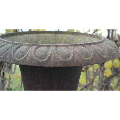 Pair of brown cast-iron urns from  Moinat SA  - Antiques and home décor