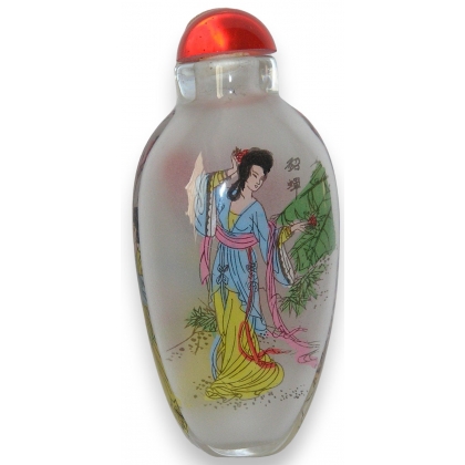 Snuff bottle, en verre peint. Décor de
