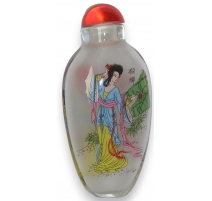 Snuff bottle, en verre peint. Décor de