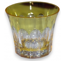 Verre en cristal ambre gravé
