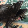  Grenouille de bassin en fonte verte sur  Moinat SA  - Antiquités décoration