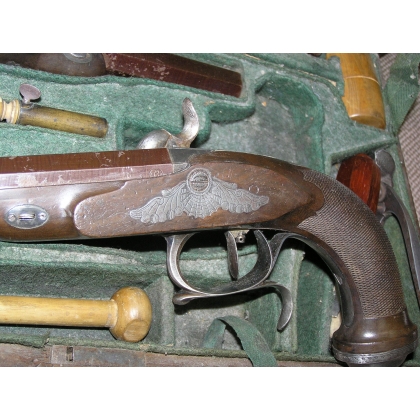 Pair of flintlock pistols with accessories at  Moinat SA  - Antiques and home décor