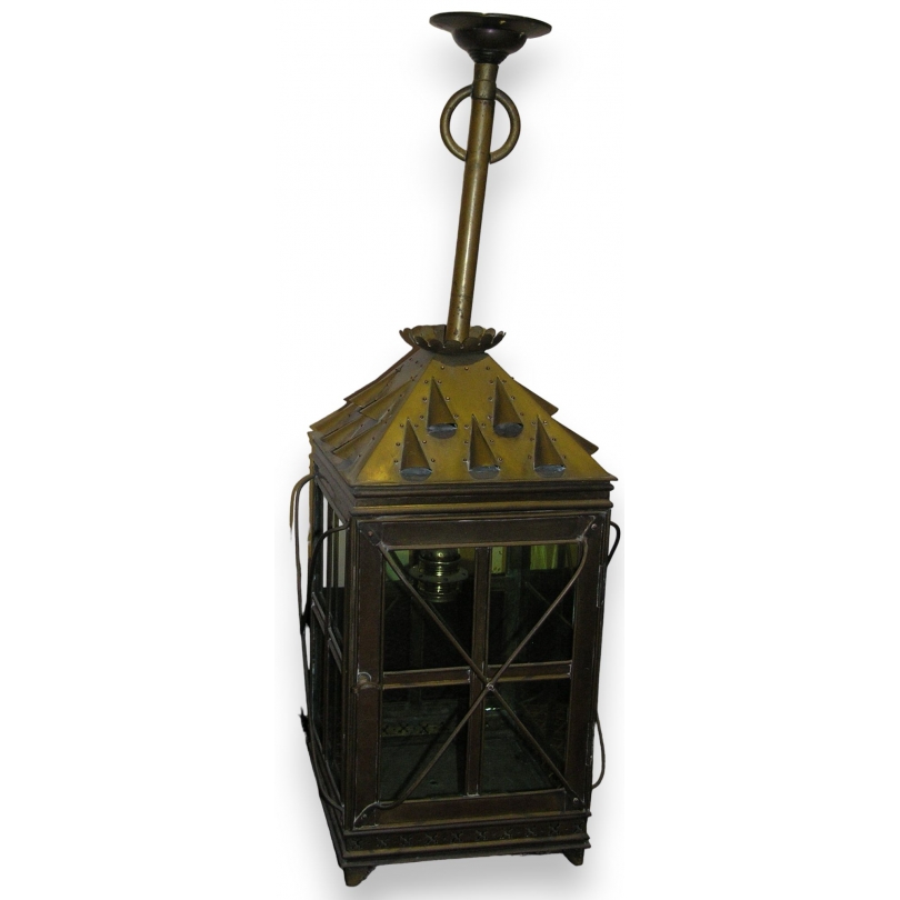 Square brass lantern. England. on  Moinat SA  - Antiques and decorative items