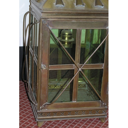 Square brass lantern. England. on  Moinat SA  - Antiques and decorative items