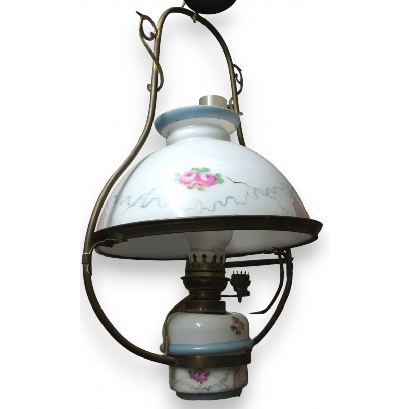 Lampe Louis-Philippe suisse en opaline peinte