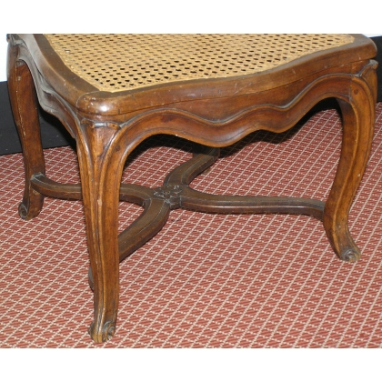 Louis XV chair, in walnut. Stamped ‘Moinat SA’ – Antiques and home décor