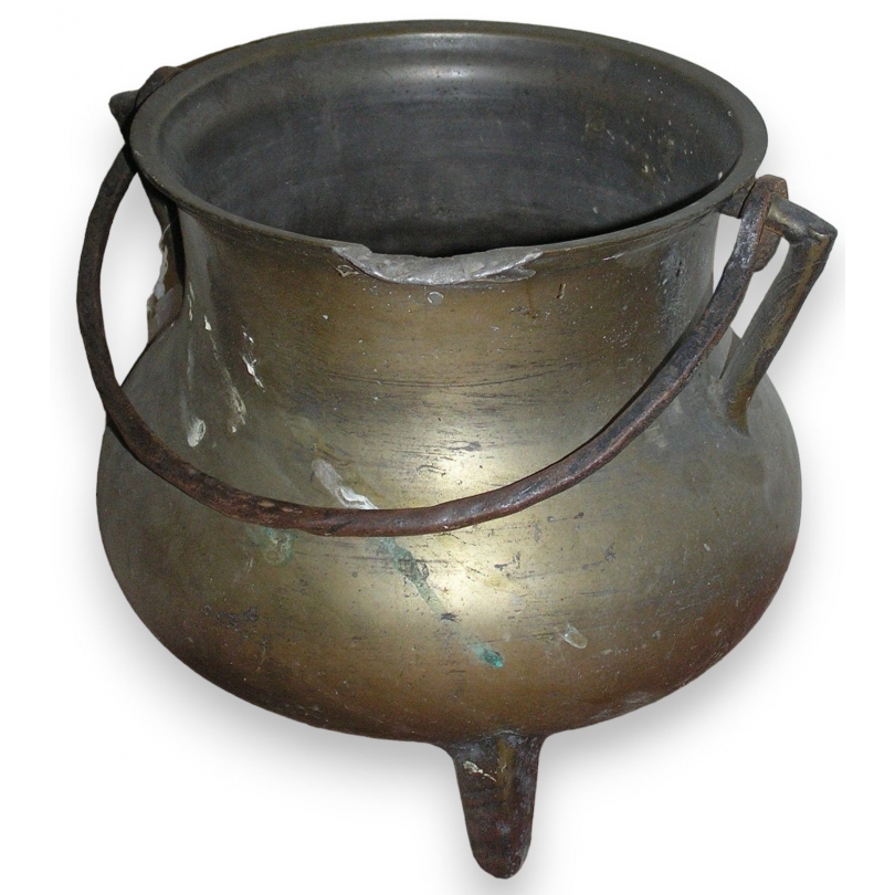 Bronze cauldron. With a handle. Repaired. At  Moinat SA  - Antiques and decorative items